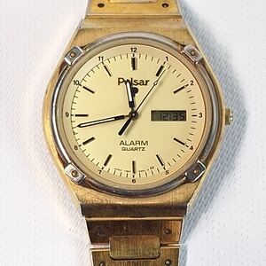 PULSAR y960-6009 Base Metal Bezel Stainless Steel Mens Alarm Watch